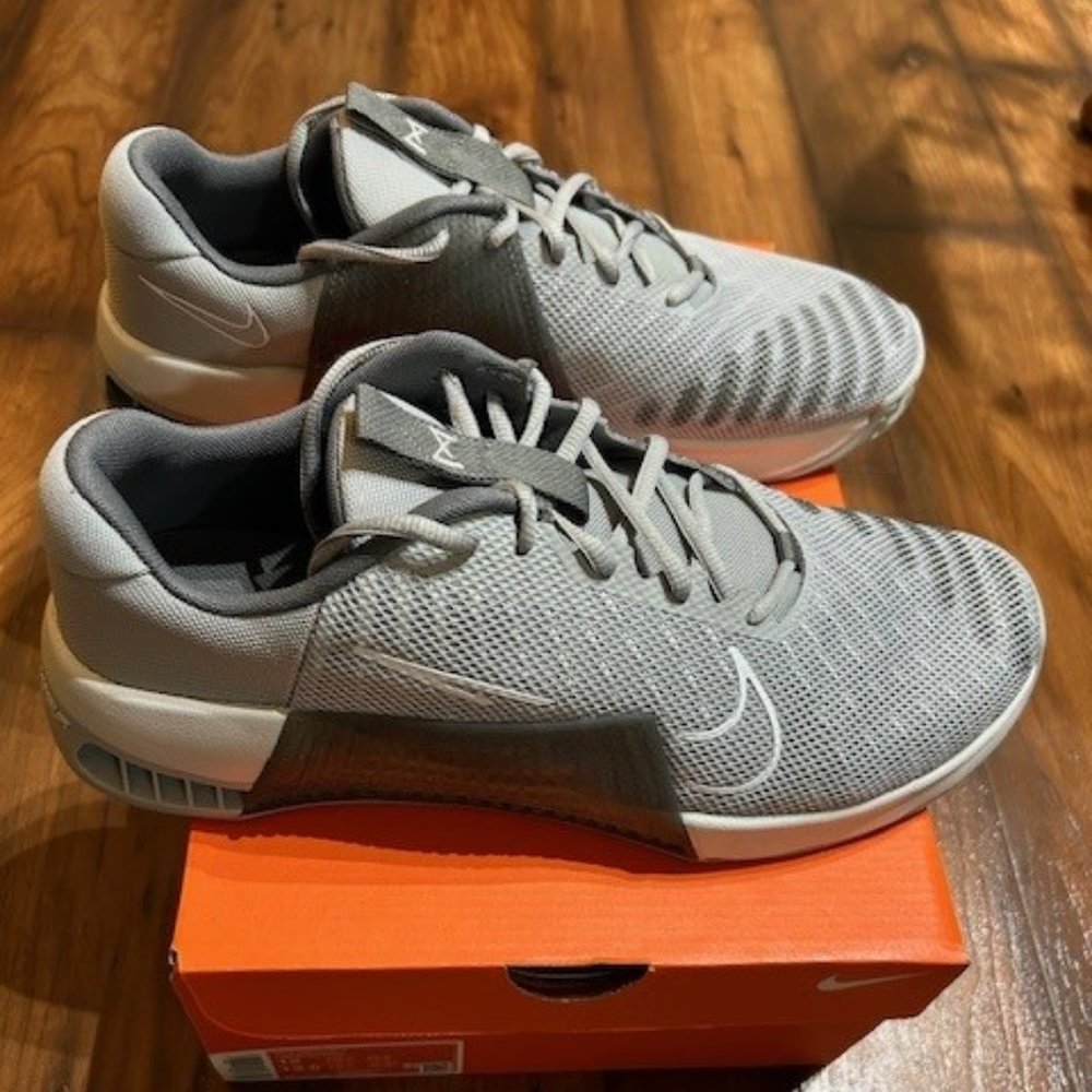 Nike Metcon - men's size 12 (only worn twice)